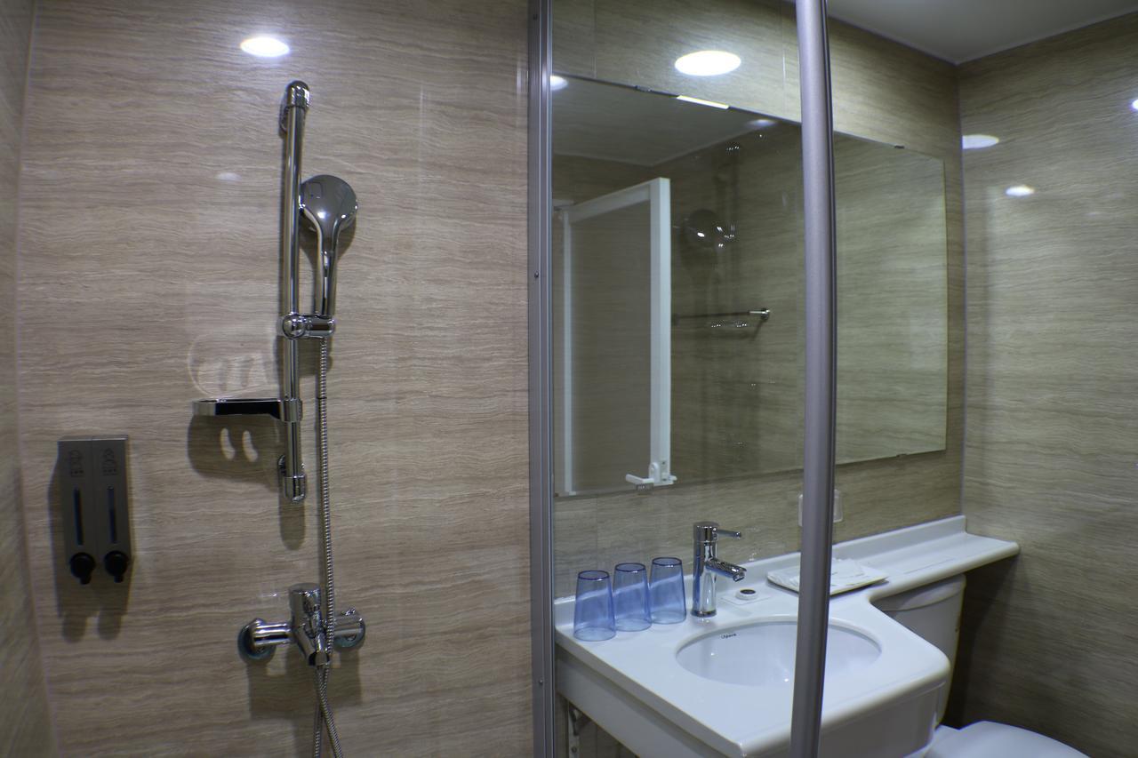 Mingli Hotel Kaohsiung Zewnętrze zdjęcie